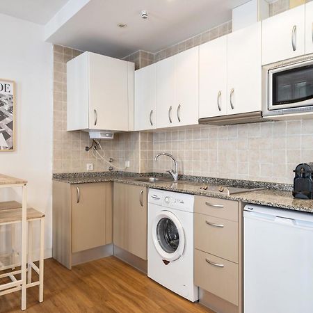 Lodging Apartments Liceu G2 Barcelone Extérieur photo